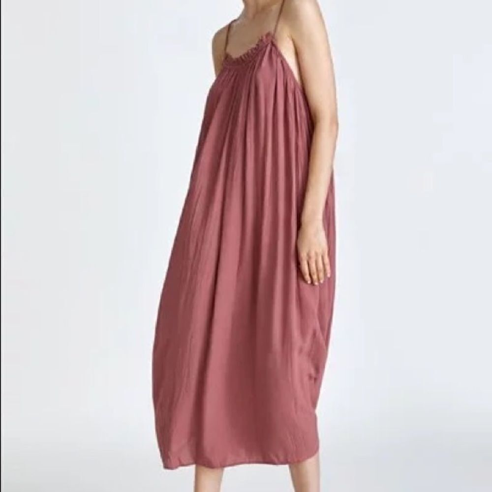 ✨ LONG SLIP DRESS✨ - Picture 8 of 9